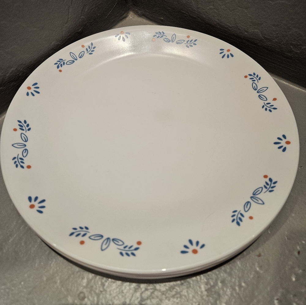 Corelle 'Subtle Blue' Dinner Plates - Set of 4 10" Plates Dinnerware